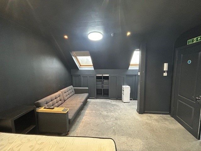 Property photo 2 of 8 Photo 2