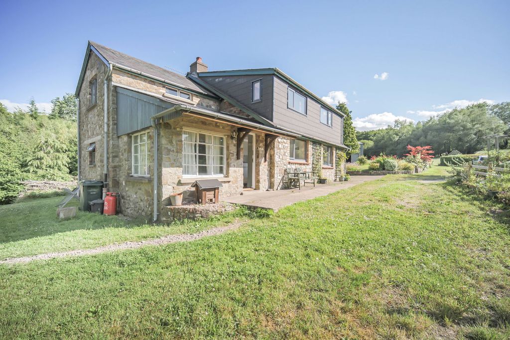 Property photo 2 of 44