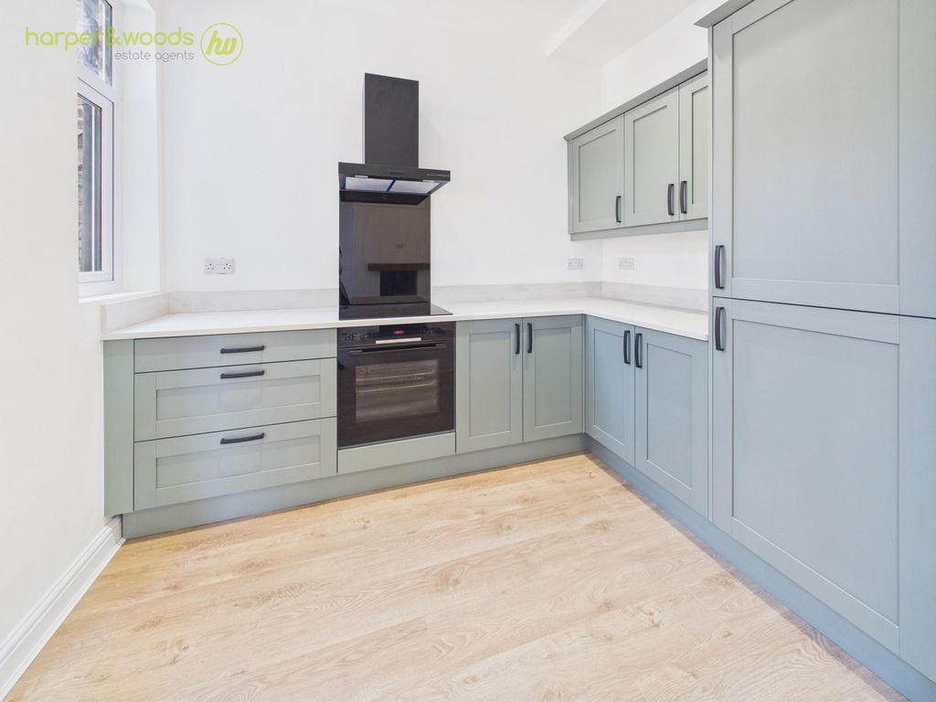Property photo 2 of 35