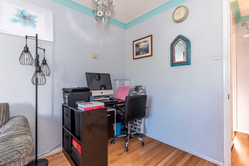 Property photo 3 of 14 Photo 7