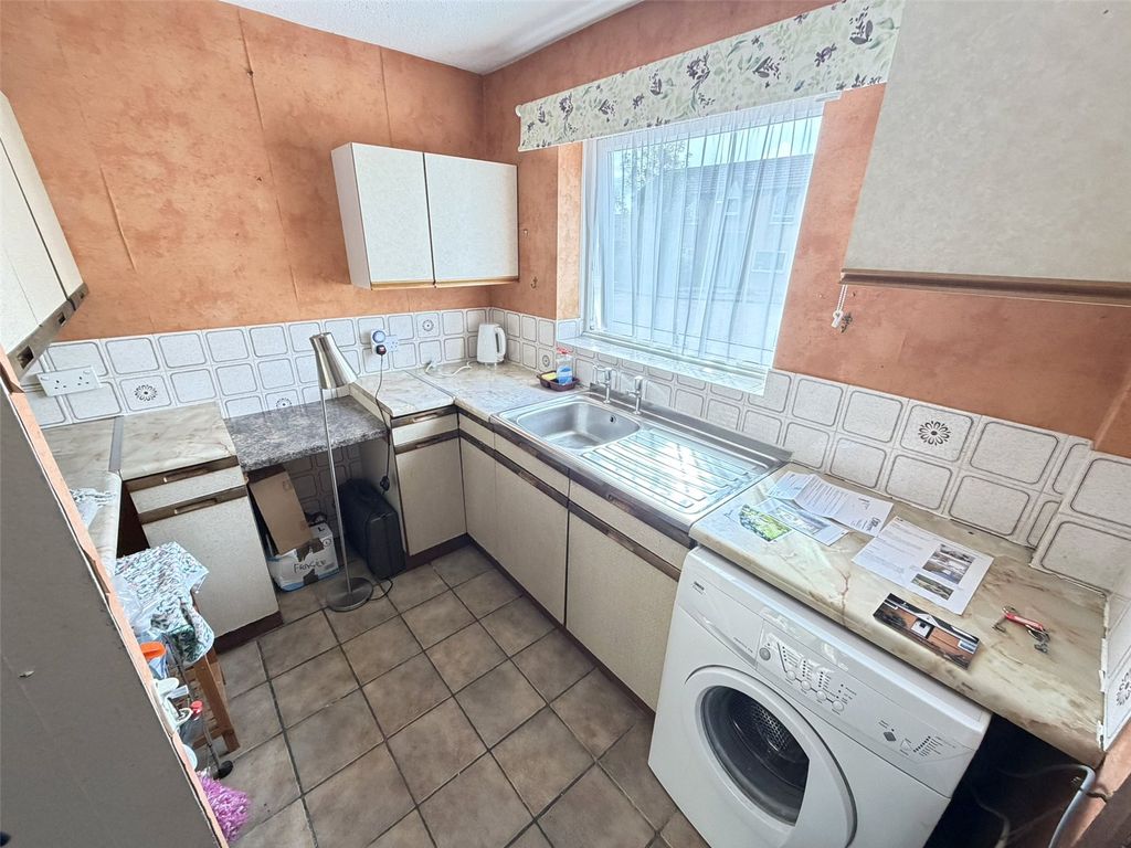 Property photo 2 of 12 Picture No. 13
