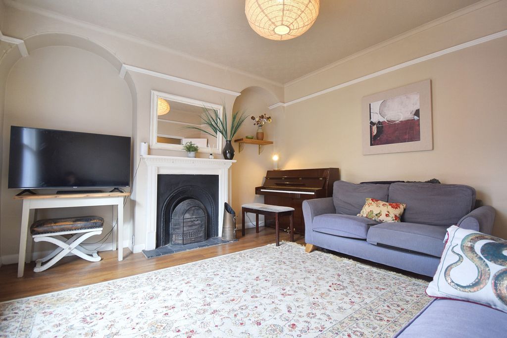 Property photo 3 of 24