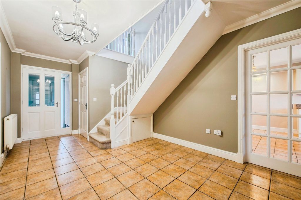 Property photo 2 of 25 Picture No. 35