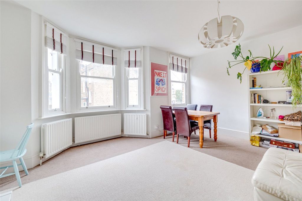 Property photo 2 of 13 Picture No. 04