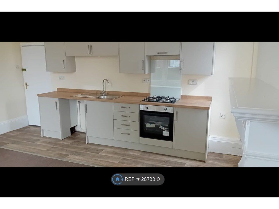 Property photo 2 of 16 Kitchen