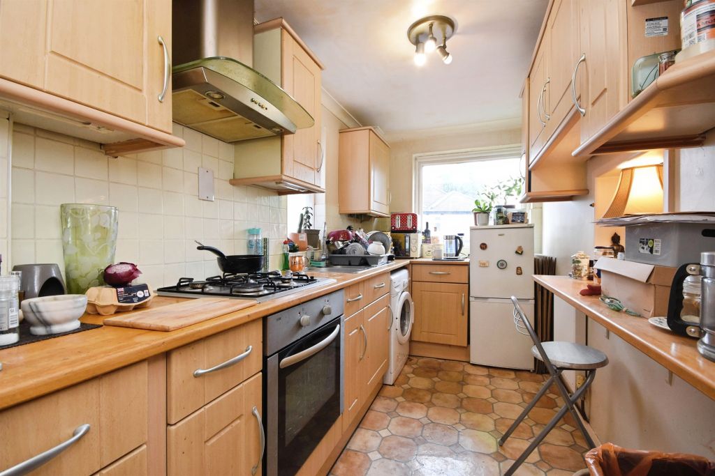 Property photo 3 of 12