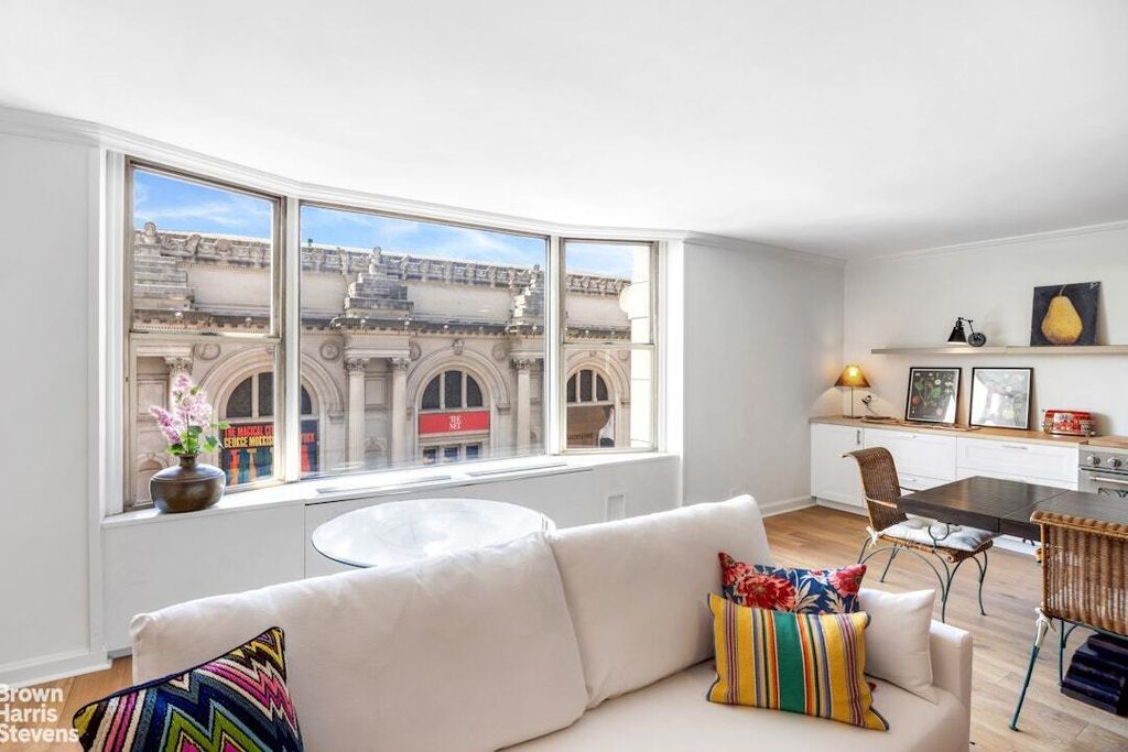 Property photo 3 of 12 <Alttext/>