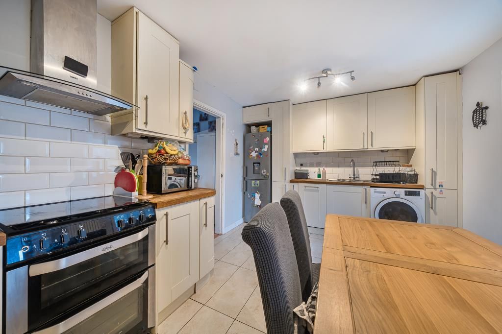 Property photo 2 of 20 Kitchen