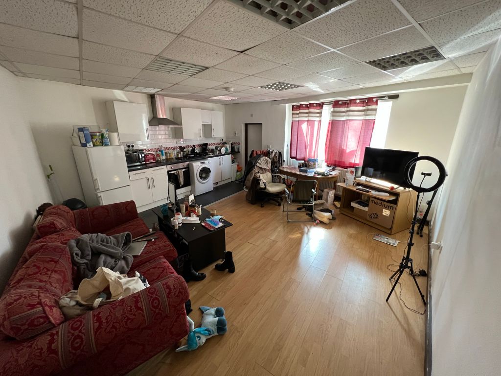 Property photo 2 of 4 Images