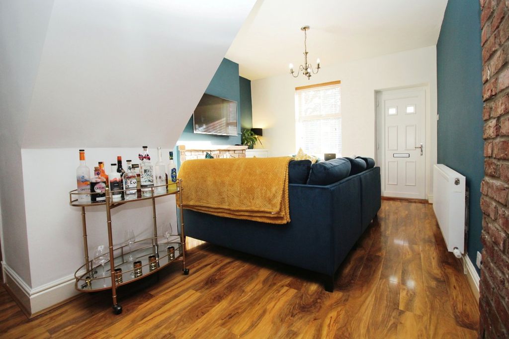 Property photo 2 of 16 Picture No. 03