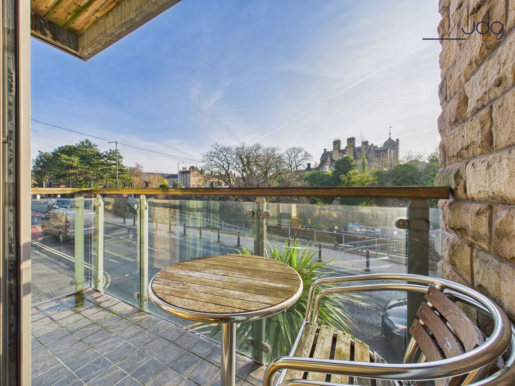 Property photo 2 of 11 Balcony