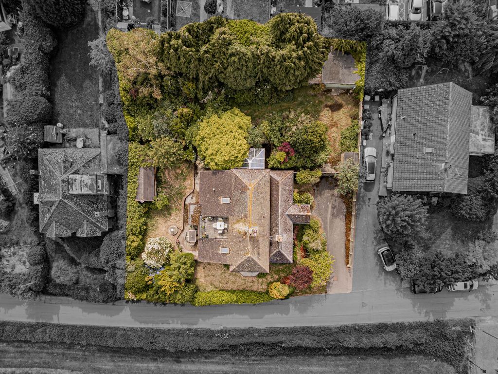 Property photo 2 of 35 Aerial (1)