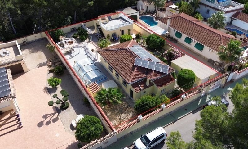 Property photo 2 of 37