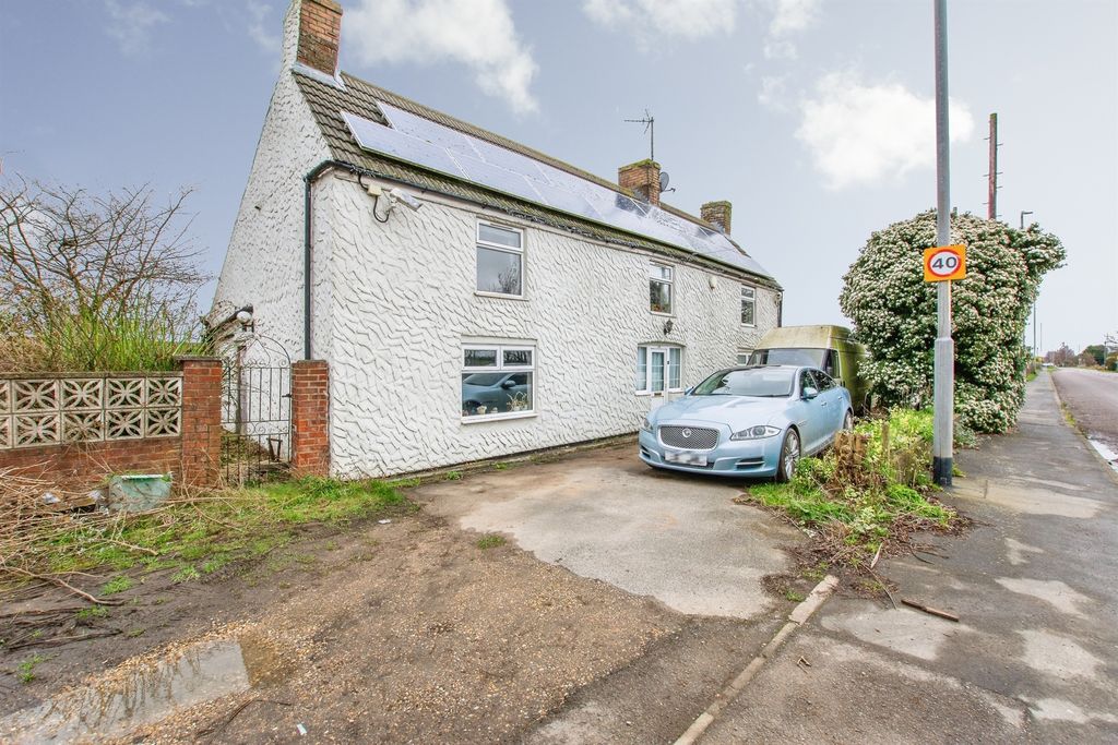 Property photo 1 of 22