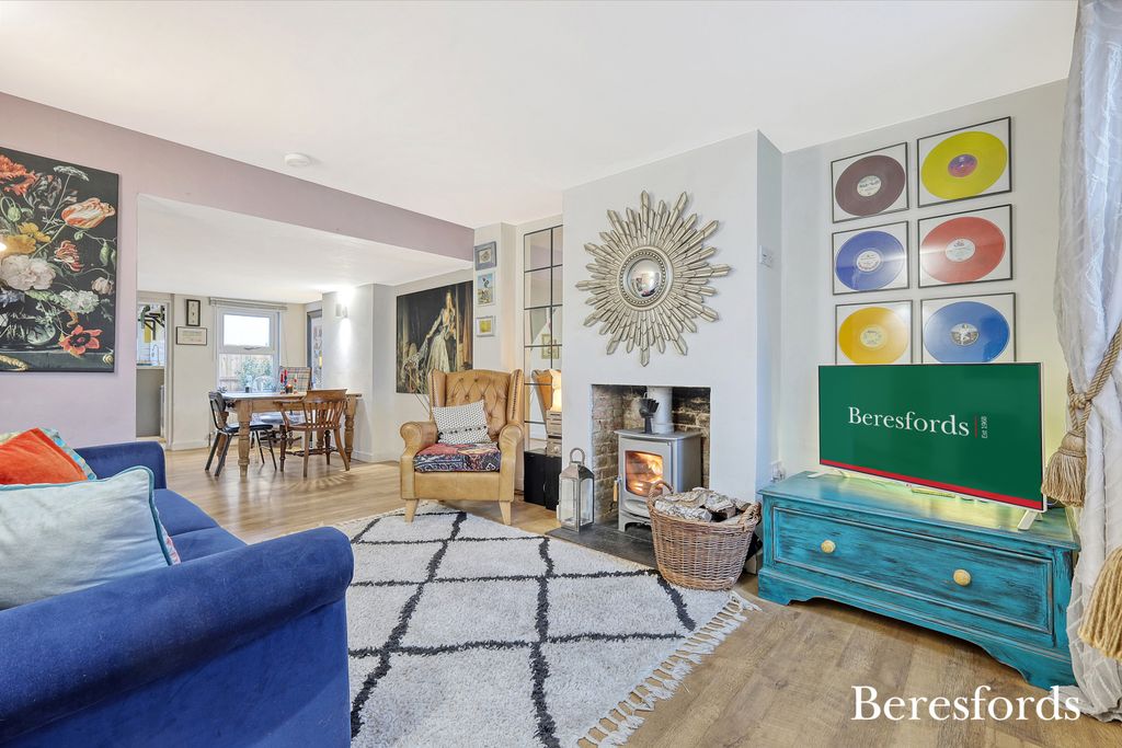 Property photo 3 of 21 Picture No. 31