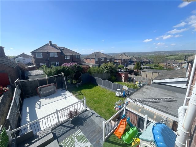 Property photo 2 of 21 Garden