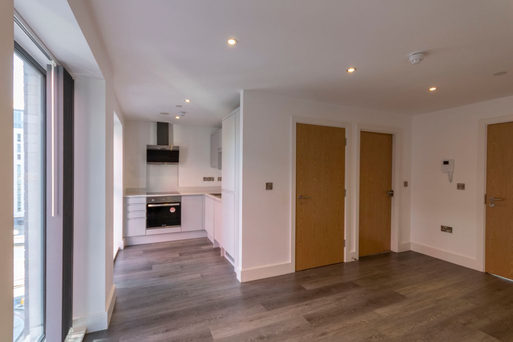 Property photo 3 of 7 Img_1746_1