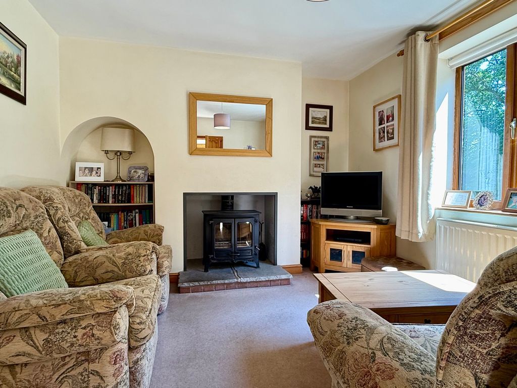 Property photo 3 of 34