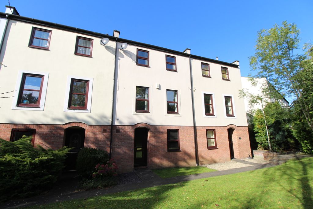 Property photo 3 of 23