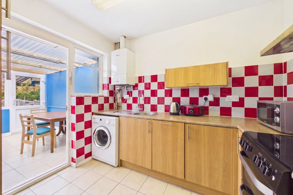 Property photo 3 of 10 Picture No. 23