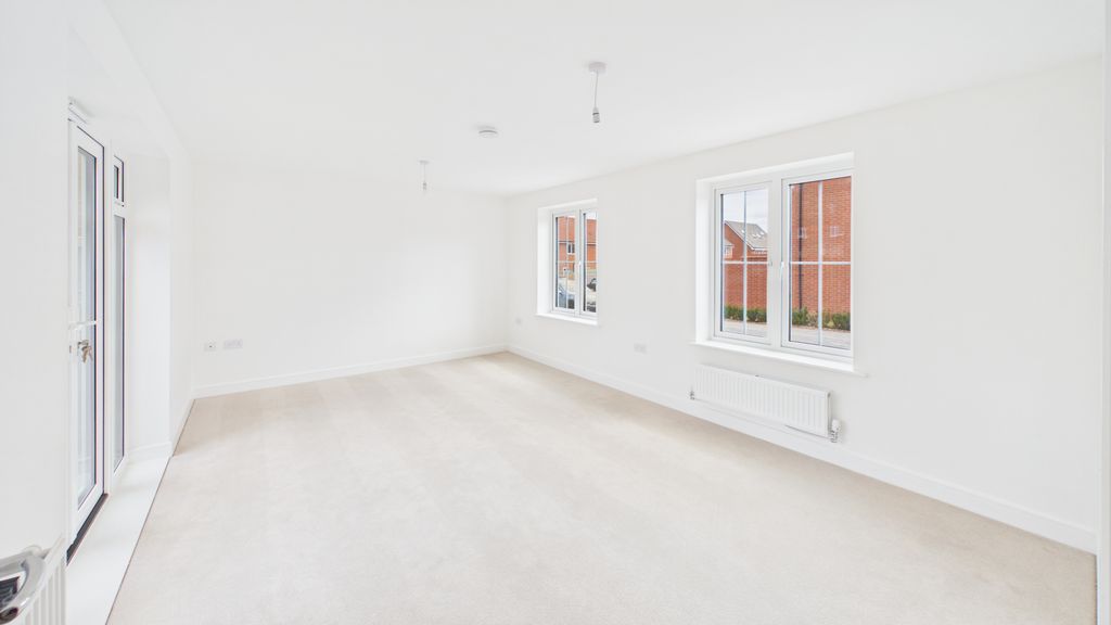 Property photo 2 of 11