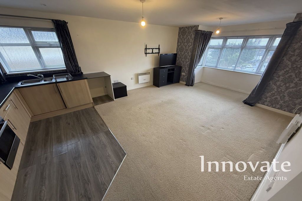 Property photo 2 of 7 Photo 4