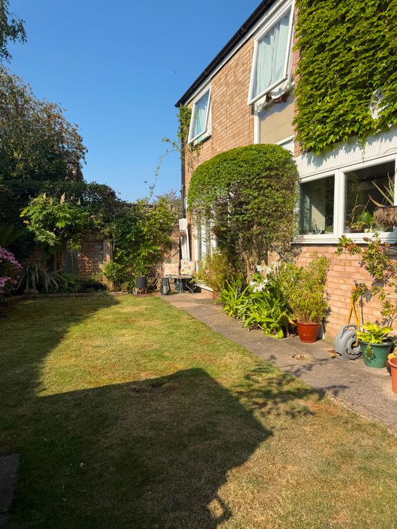 Property photo 2 of 24