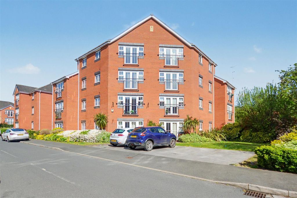 Property photo 1 of 14 Exteriors_3.Jpeg