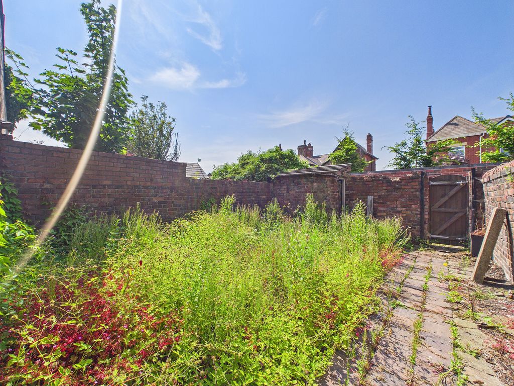 Property photo 2 of 37