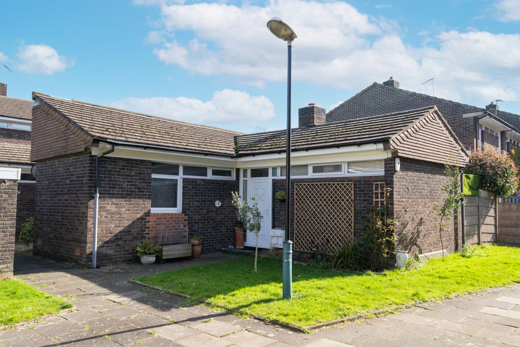 Property photo 1 of 7