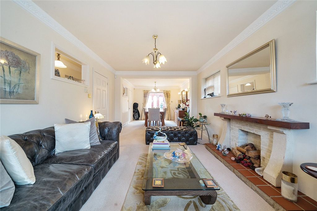 Property photo 3 of 19 Picture No. 05