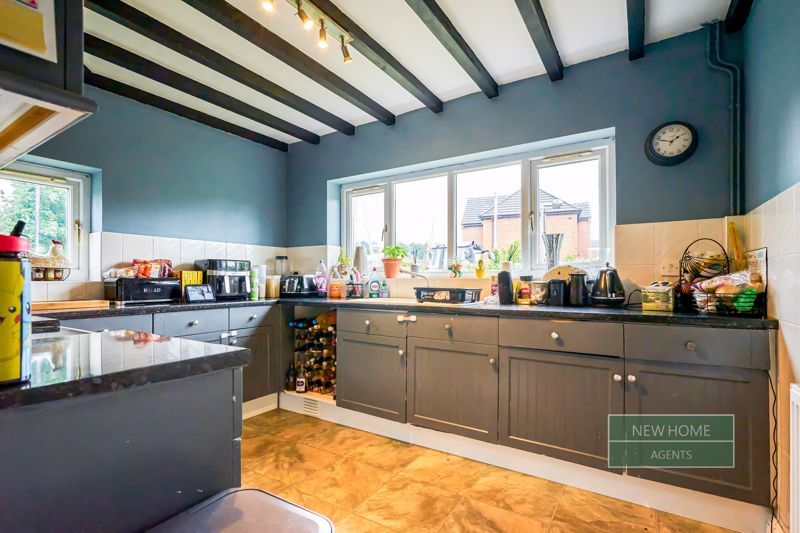 Property photo 3 of 39 Photo 26