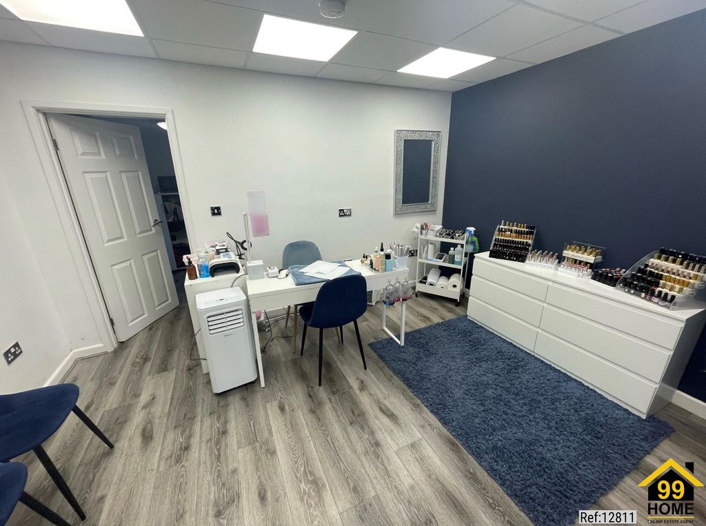 Property photo 3 of 8 Photo 2