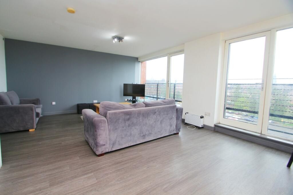 Property photo 2 of 14