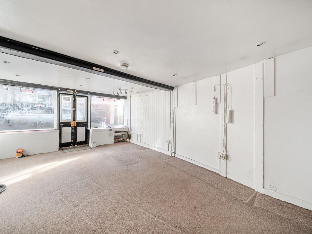 Property photo 2 of 17 1407082-13-698330E9c4842.Jpg