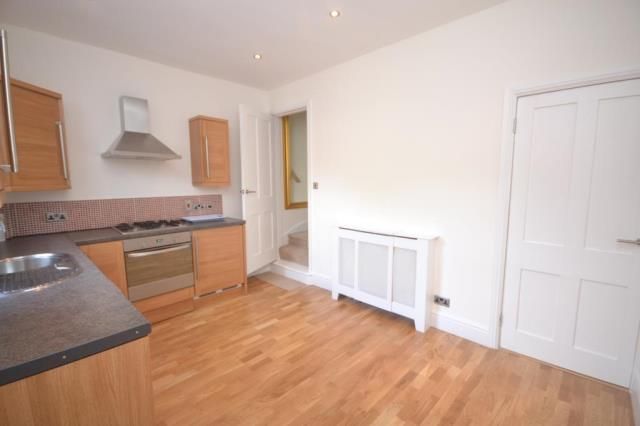 Property photo 2 of 10 Kitchen