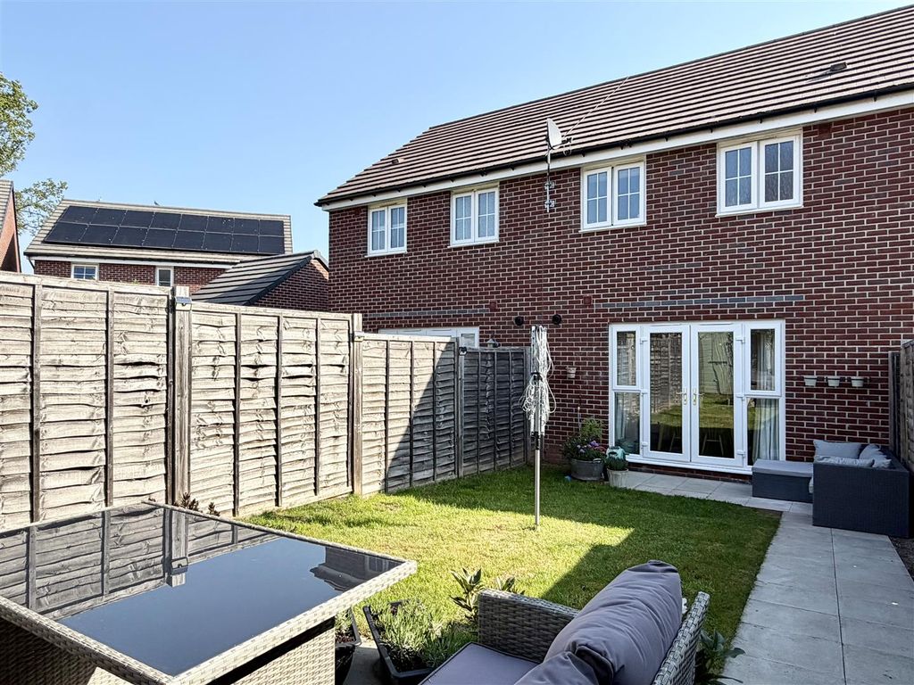 Property photo 2 of 18