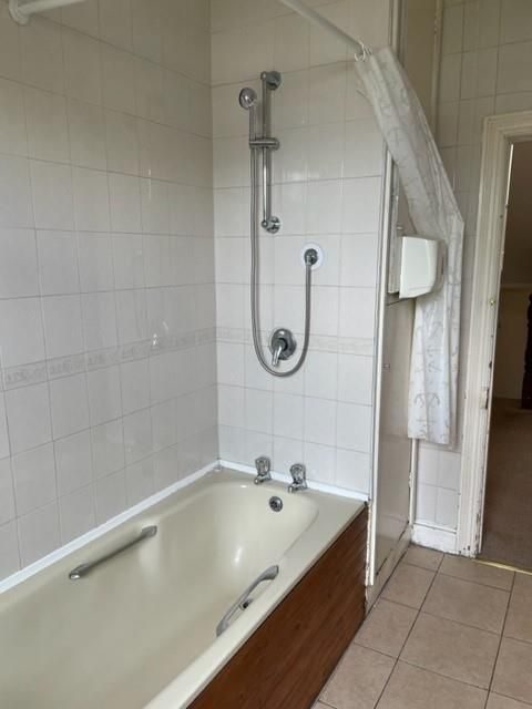 Property photo 3 of 11 Bathroom 2