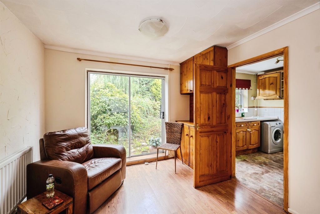 Property photo 3 of 16