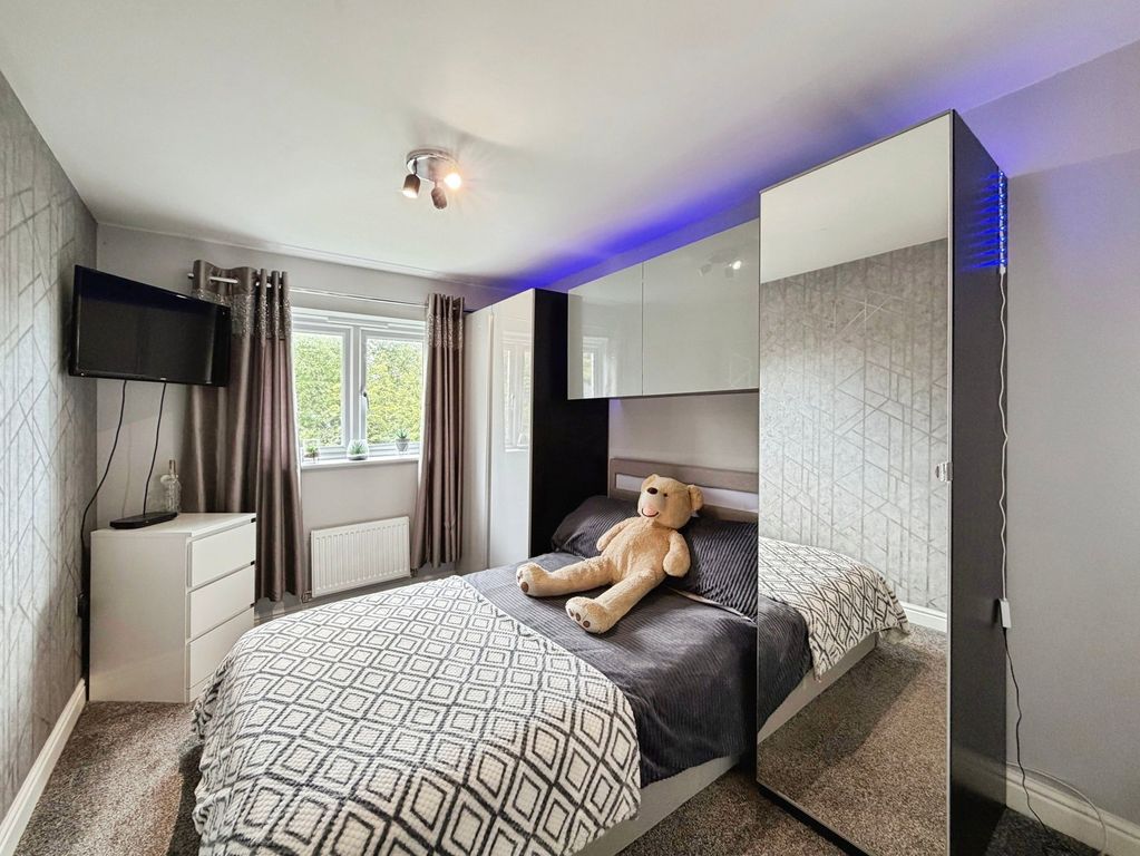 Additional image 30 of 4 bed detached house for sale100 Stanley Road, Brampton CA8