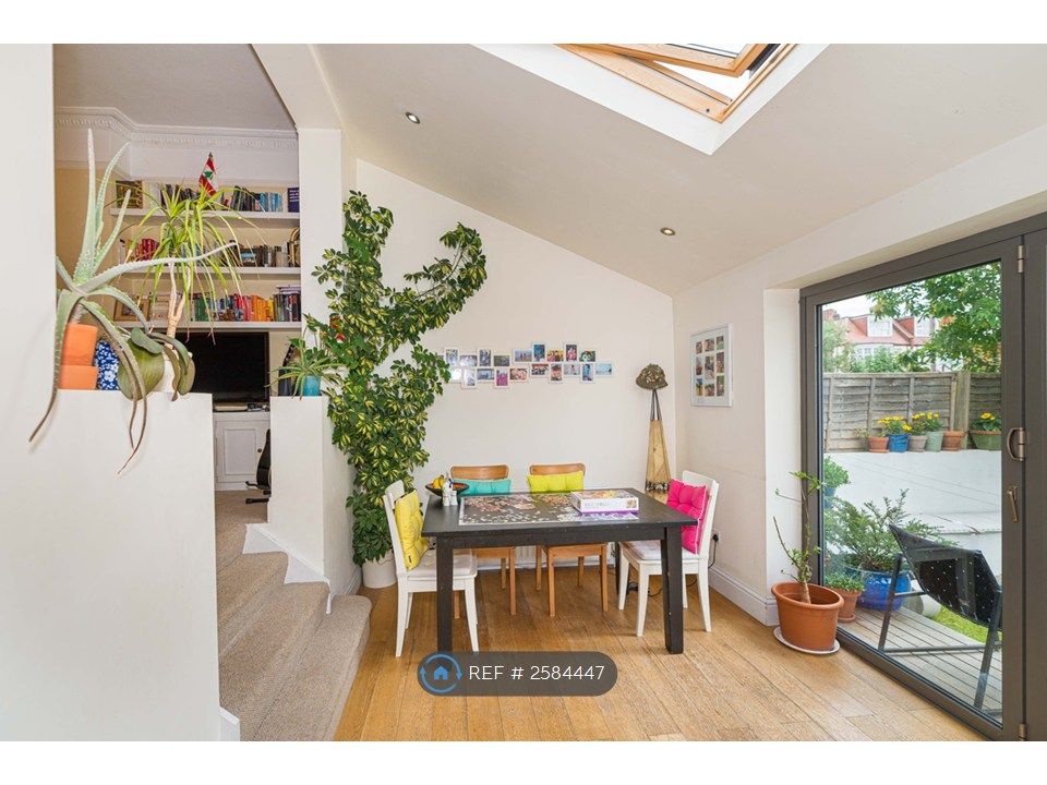 Property photo 3 of 30