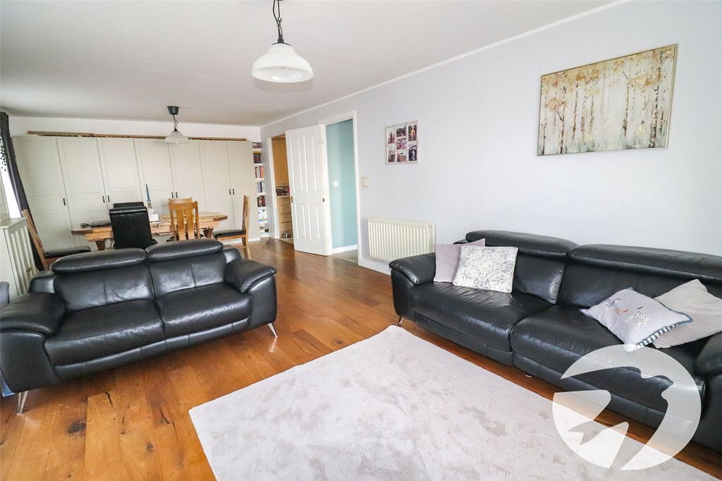 Property photo 3 of 15 Picture No. 07