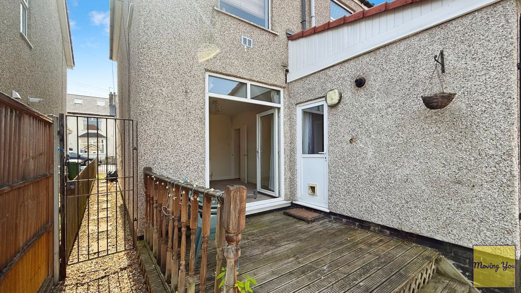 Property photo 2 of 15 Decking