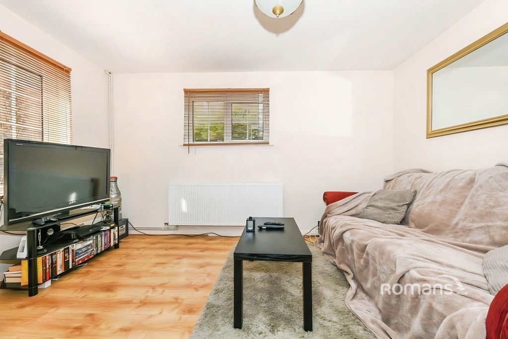Property photo 3 of 6 Pbox-Img.Jpg