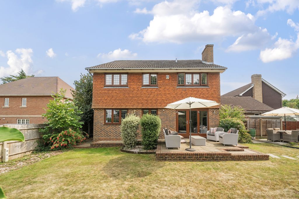 Property photo 1 of 12