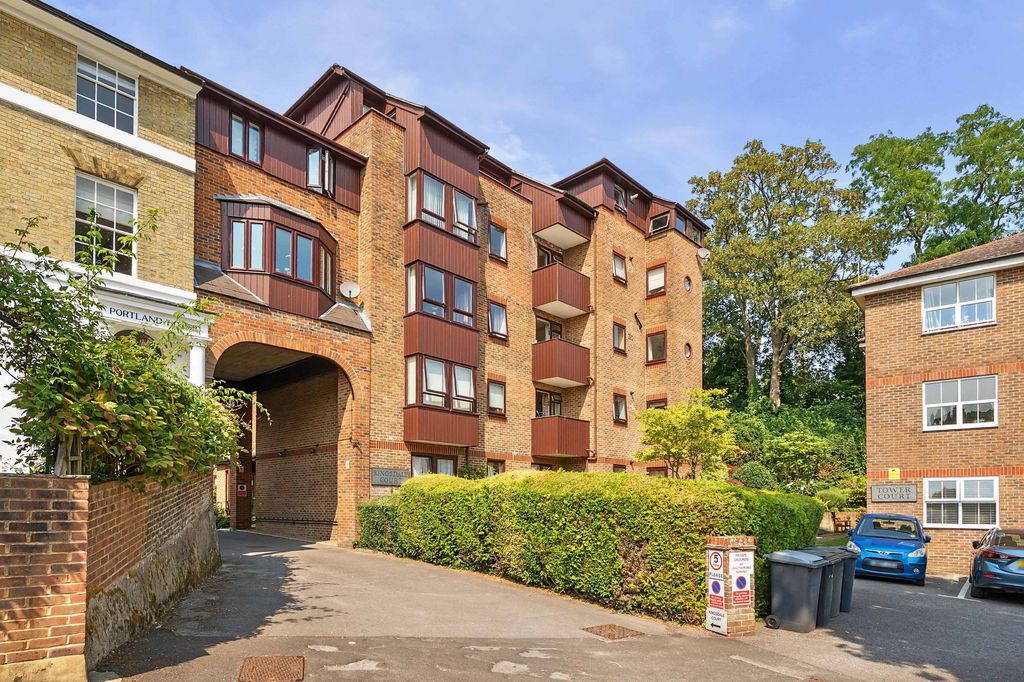 Property photo 1 of 10