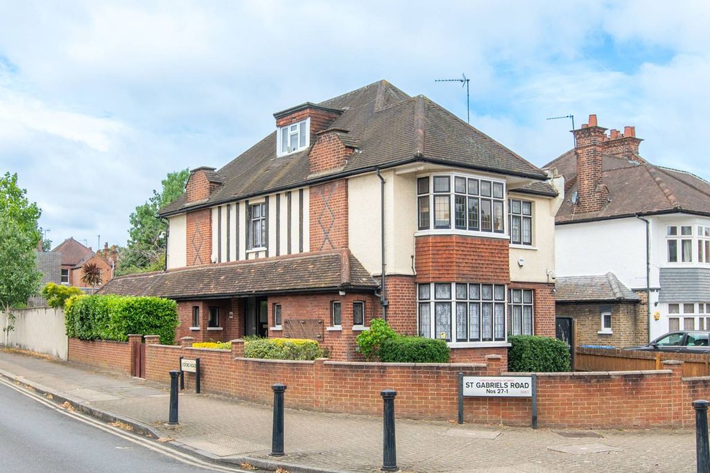 Property photo 1 of 22