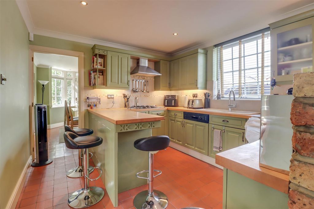 Property photo 3 of 36 Westhill Inside-20.Jpg