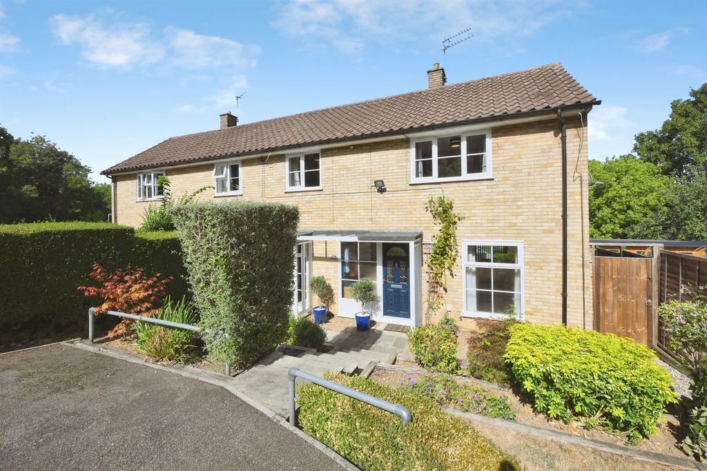 Property photo 1 of 12