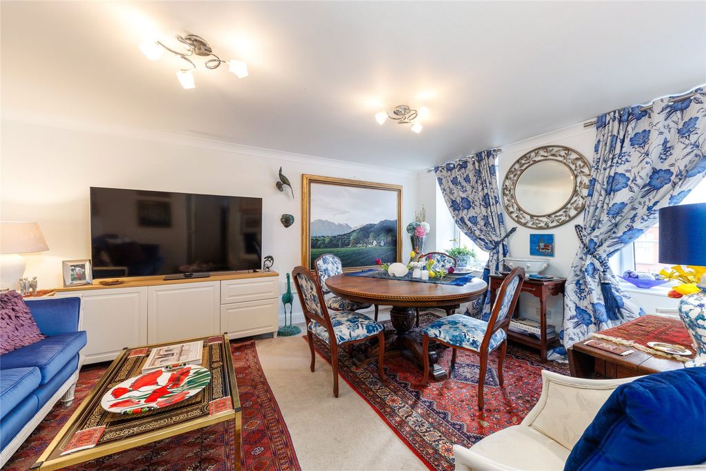 Property photo 2 of 14 Reception